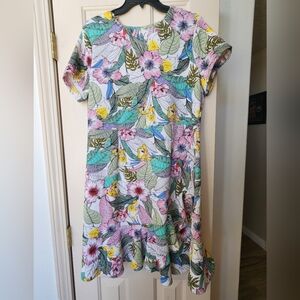 Womens flowery dress. Brand new w/tags.